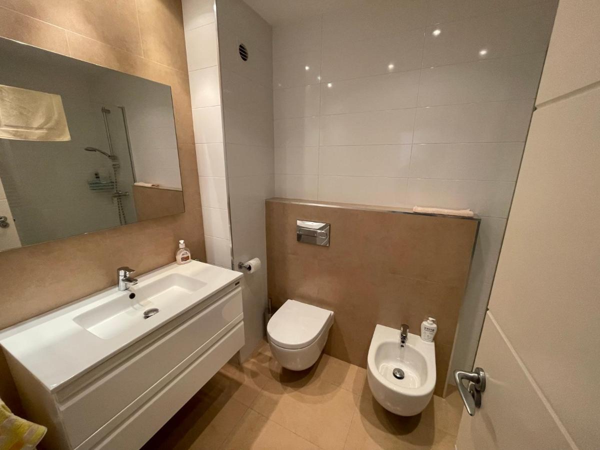 Precioso Apartamento Con Piscina Urbanizacion Playazul กัมบริลส์ ภายนอก รูปภาพ